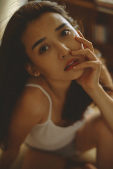 短篇超级YIN荡银行女职员未删减版